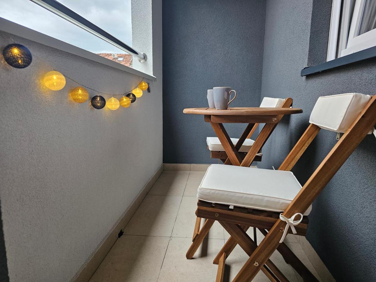 Sun&Moon Apartments Нови-Сад Экстерьер фото